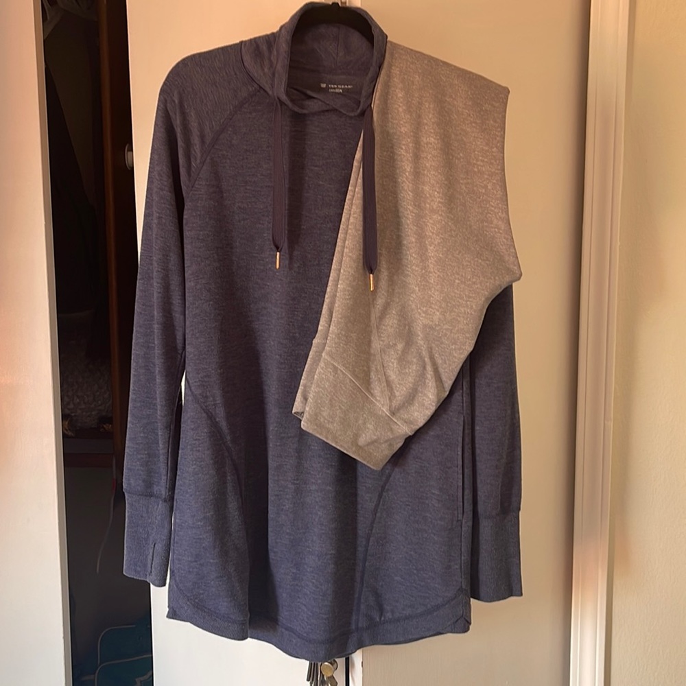 Tek Gear - Cowl Neck Tunic